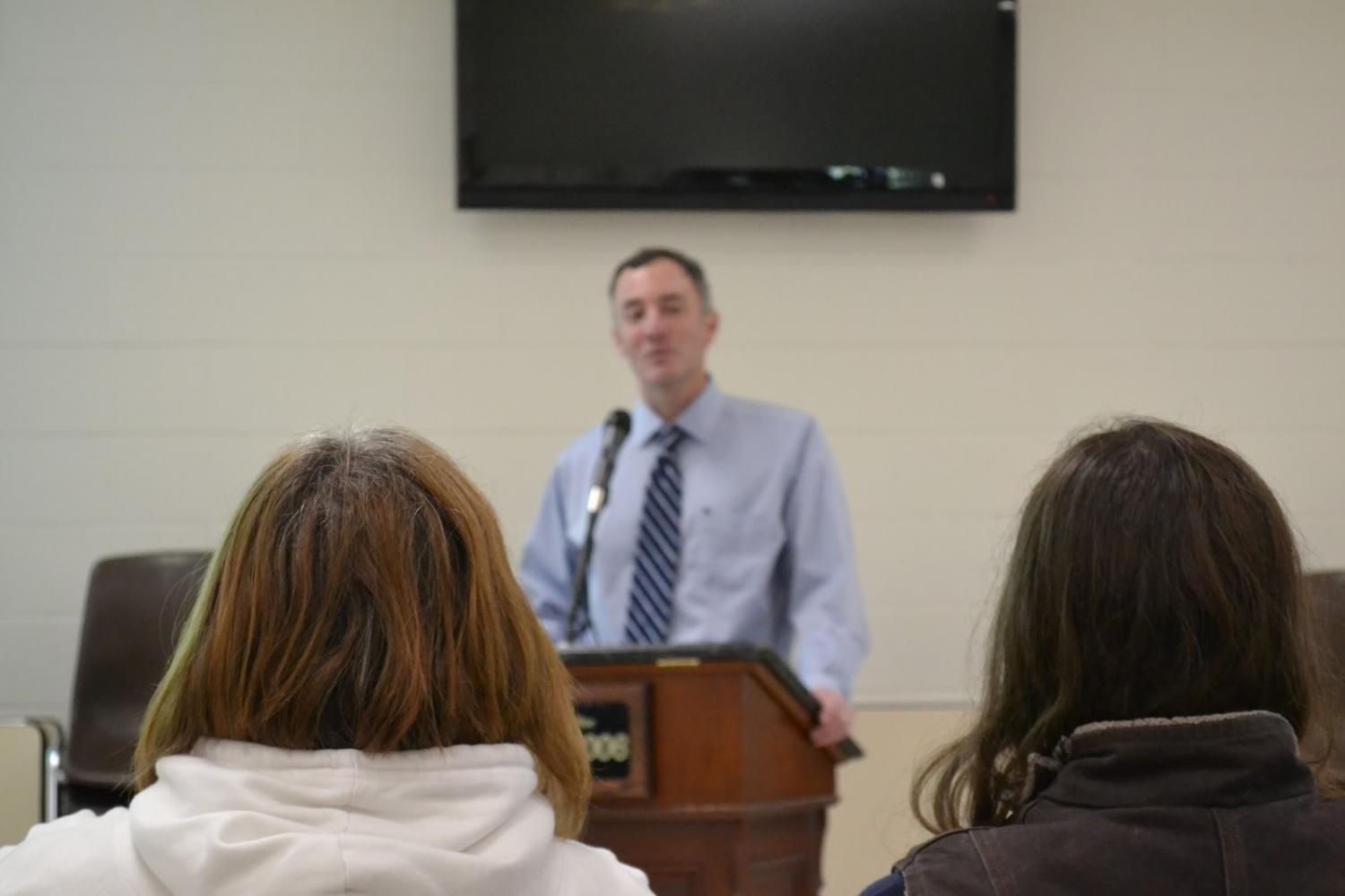 Dr. Kevin Antshel discusses anxiety with the Weedsport community